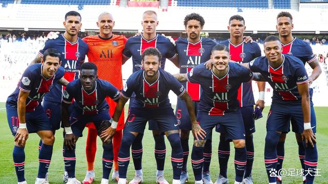 开云体育-巴黎圣日耳曼中场转会传闻传出，球队或有调整计划
