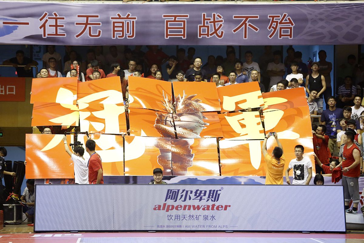 一场紧张激烈的较量,比赛结果牵动着每个人的心弦的简单介绍 一场紧张激烈的较量,比赛结果牵动着每个人的心弦的简单介绍