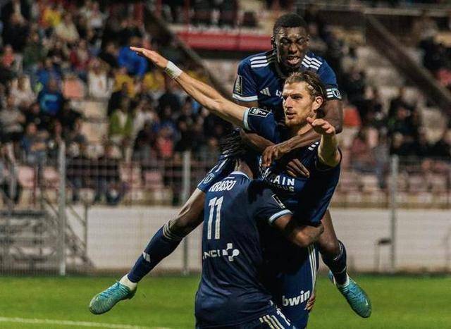 包含圣日耳曼精湛发挥!客场横扫巴黎FC的词条 包含圣日耳曼精湛发挥!客场横扫巴黎FC的词条