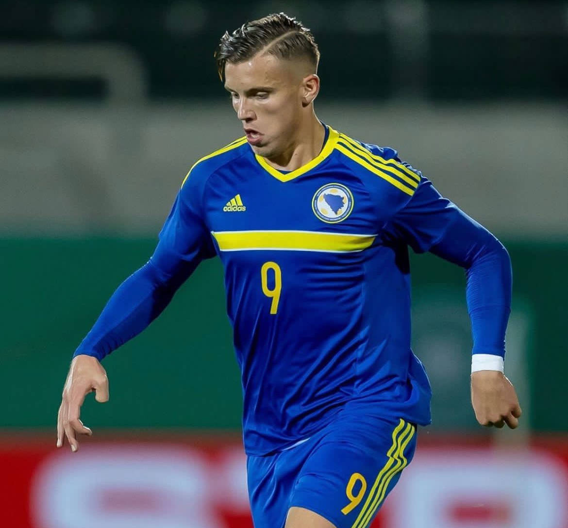 关于波兰队阵容调整不断，欧洲预选赛黑马崛起让人惊艳的信息