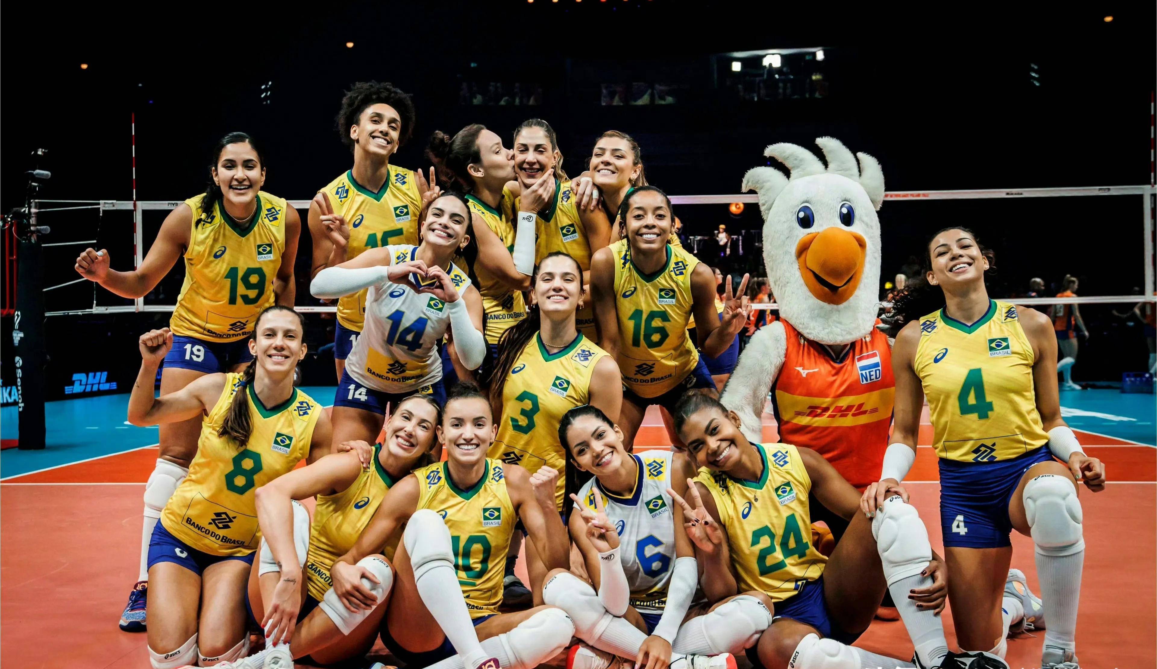 巴西女排豪取八连胜,晋级半决赛 巴西女排豪取八连胜,晋级半决赛