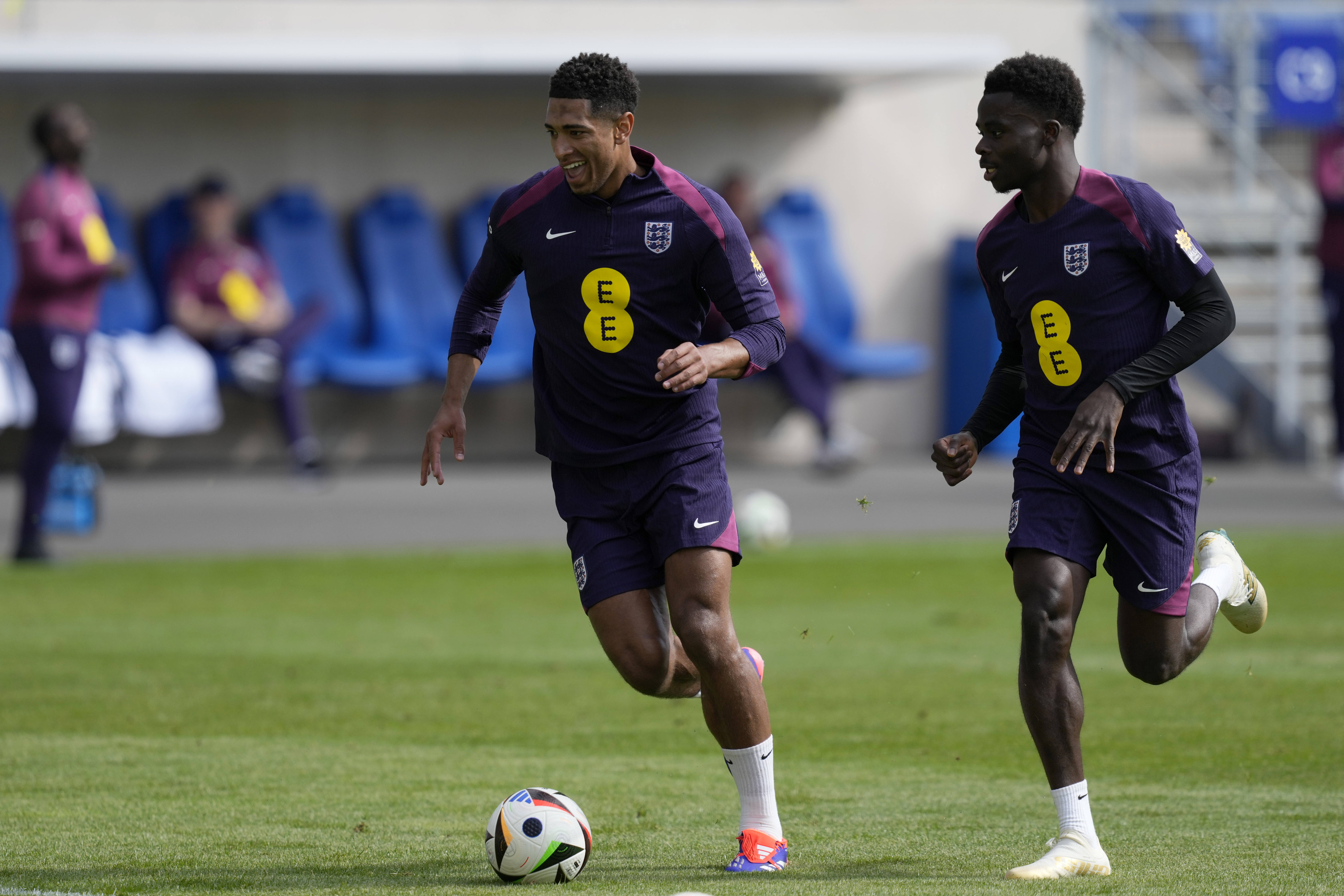 英格兰队振作精神,追逐晋级梦想 英格兰队振作精神,追逐晋级梦想