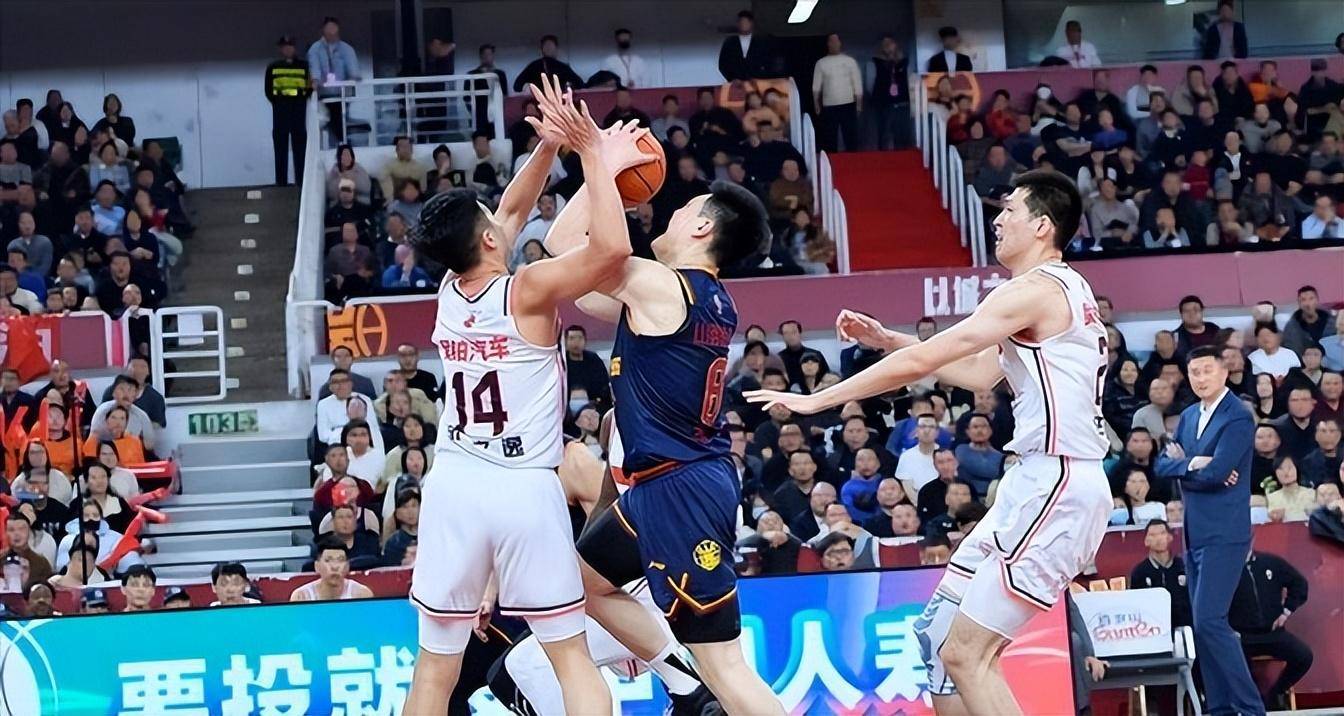 包含江苏队再胜山西男篮，豪取近期第三连胜的词条