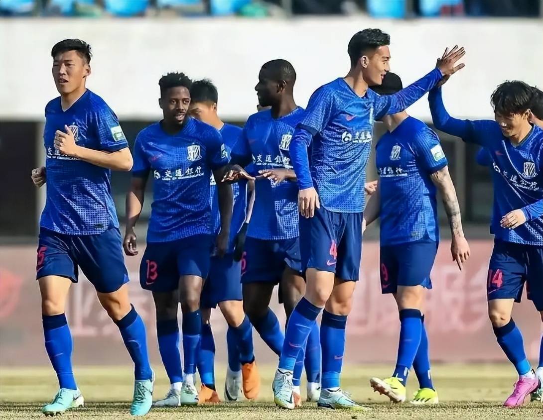 开云下载-英勇无畏：中超比赛球员以铮铮铁骨，披荆斩棘的简单介绍