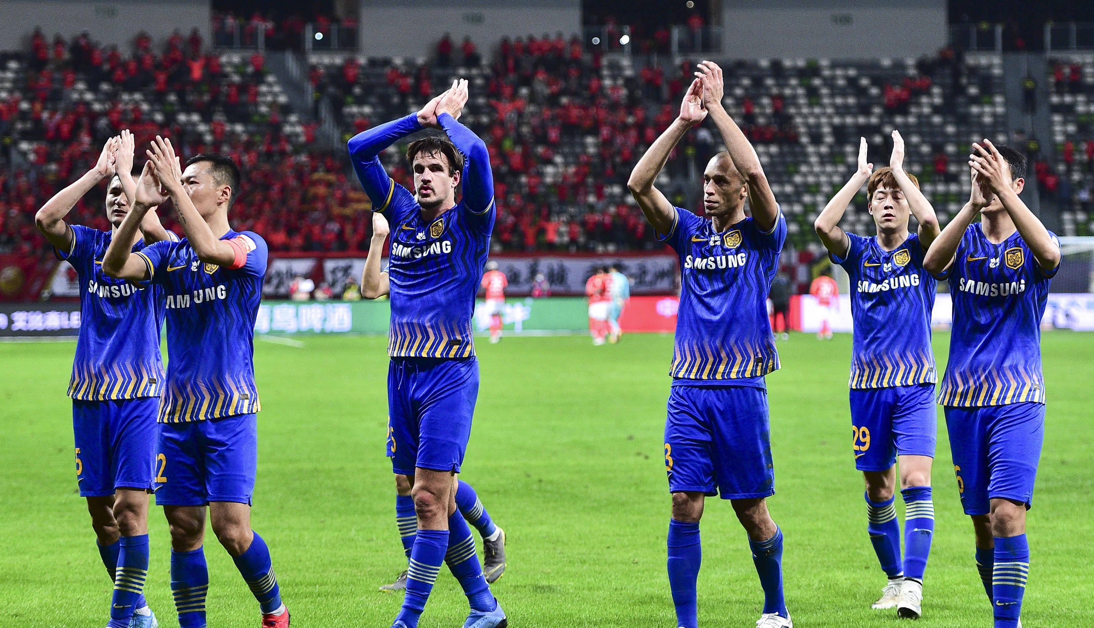 苏宁力争登顶,即将对阵前任领头羊上港 苏宁力争登顶,即将对阵前任领头羊上港