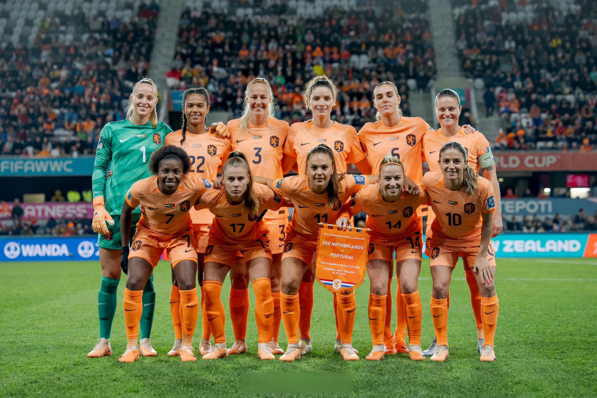 包含葡萄牙女足队员斗志昂扬,誓要胜利的词条 包含葡萄牙女足队员斗志昂扬,誓要胜利的词条