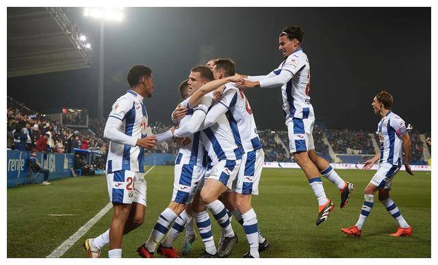 科威特巴萨队迎战阿联酋豪门 科威特巴萨队迎战阿联酋豪门