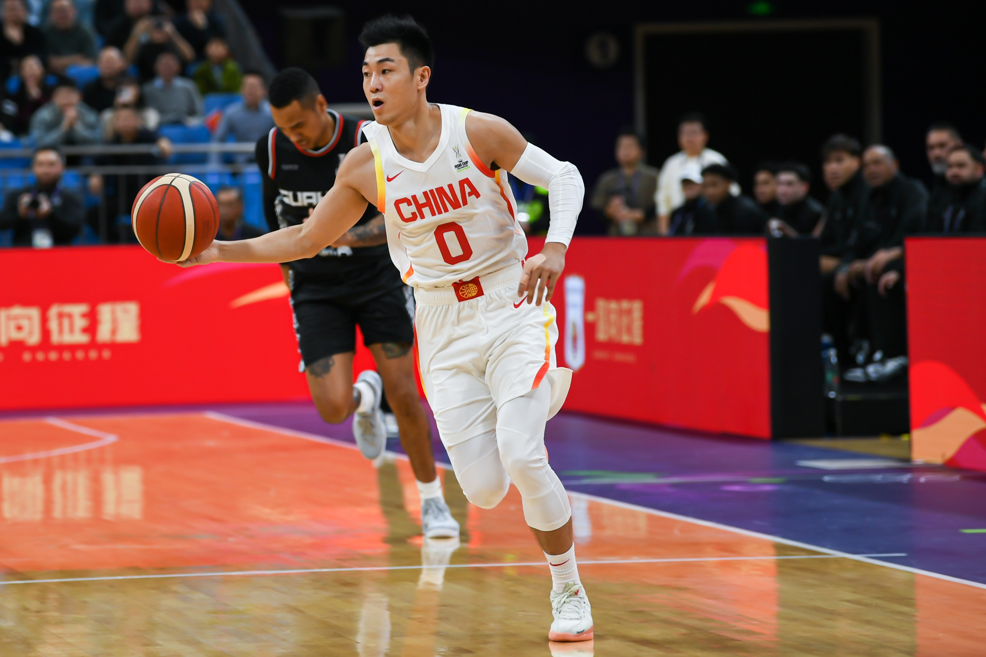 青海男篮展现出强大实力，战胜对手