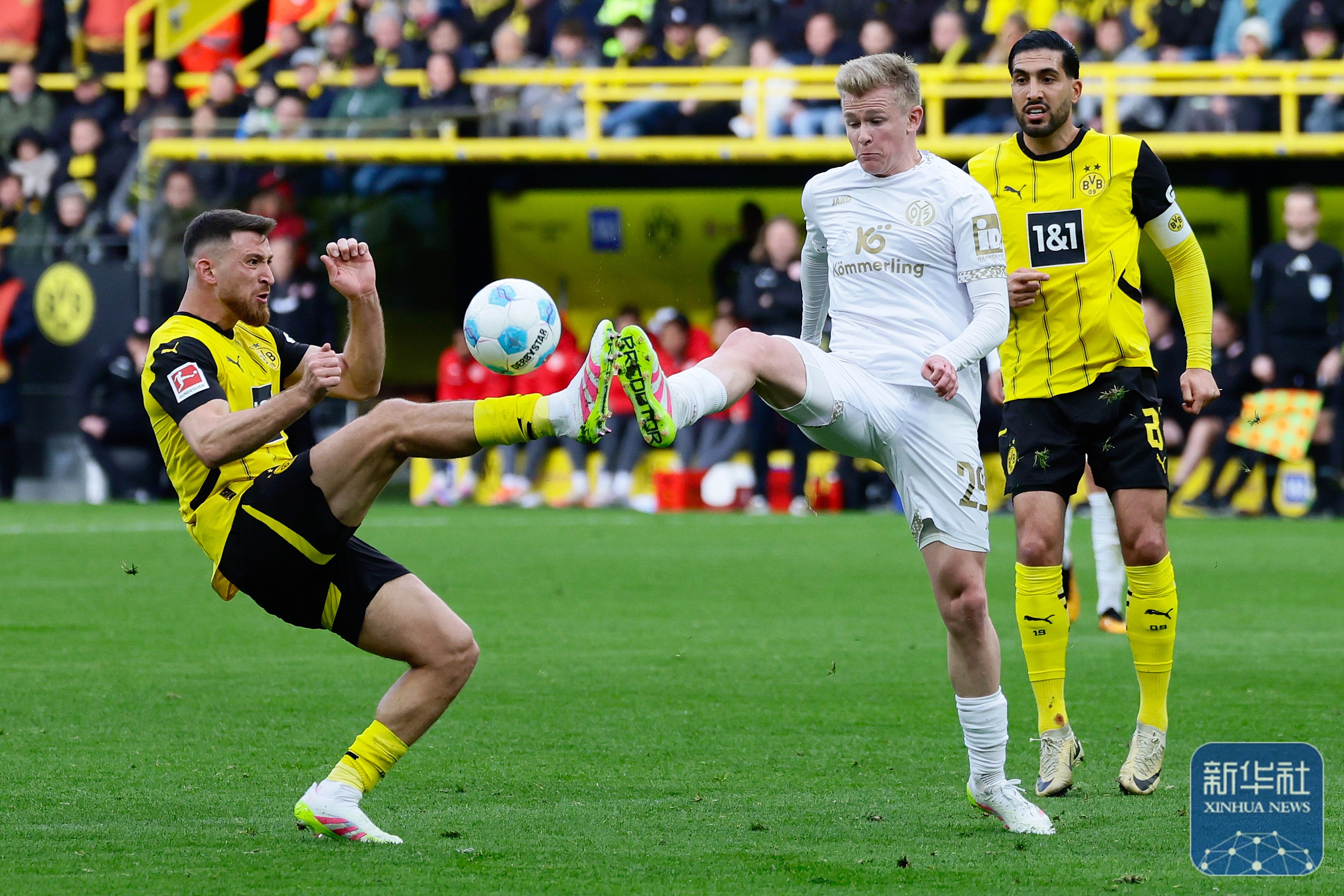 开云APP-美因茨主场大胜强敌，士气大振