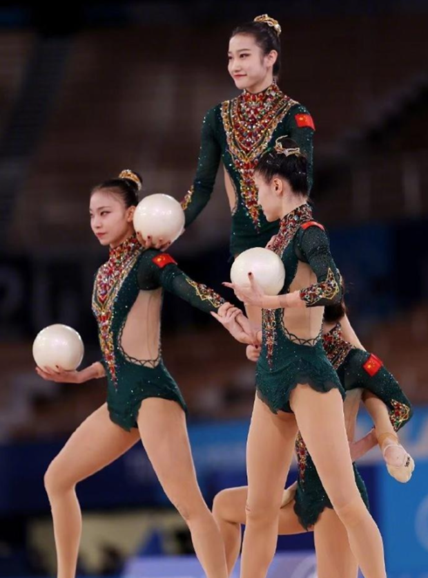 女子足球比赛中,运动员技艺一览无余的简单介绍 女子足球比赛中,运动员技艺一览无余的简单介绍