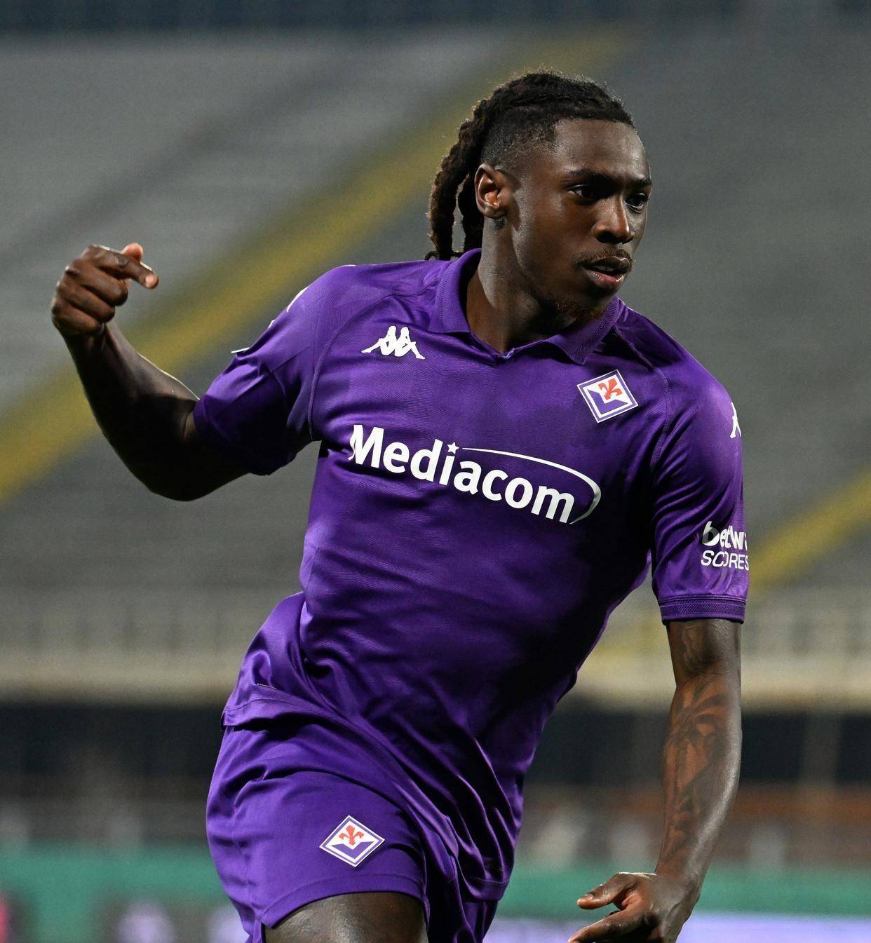 佛罗伦萨中场表现神勇，带领球队取得胜利