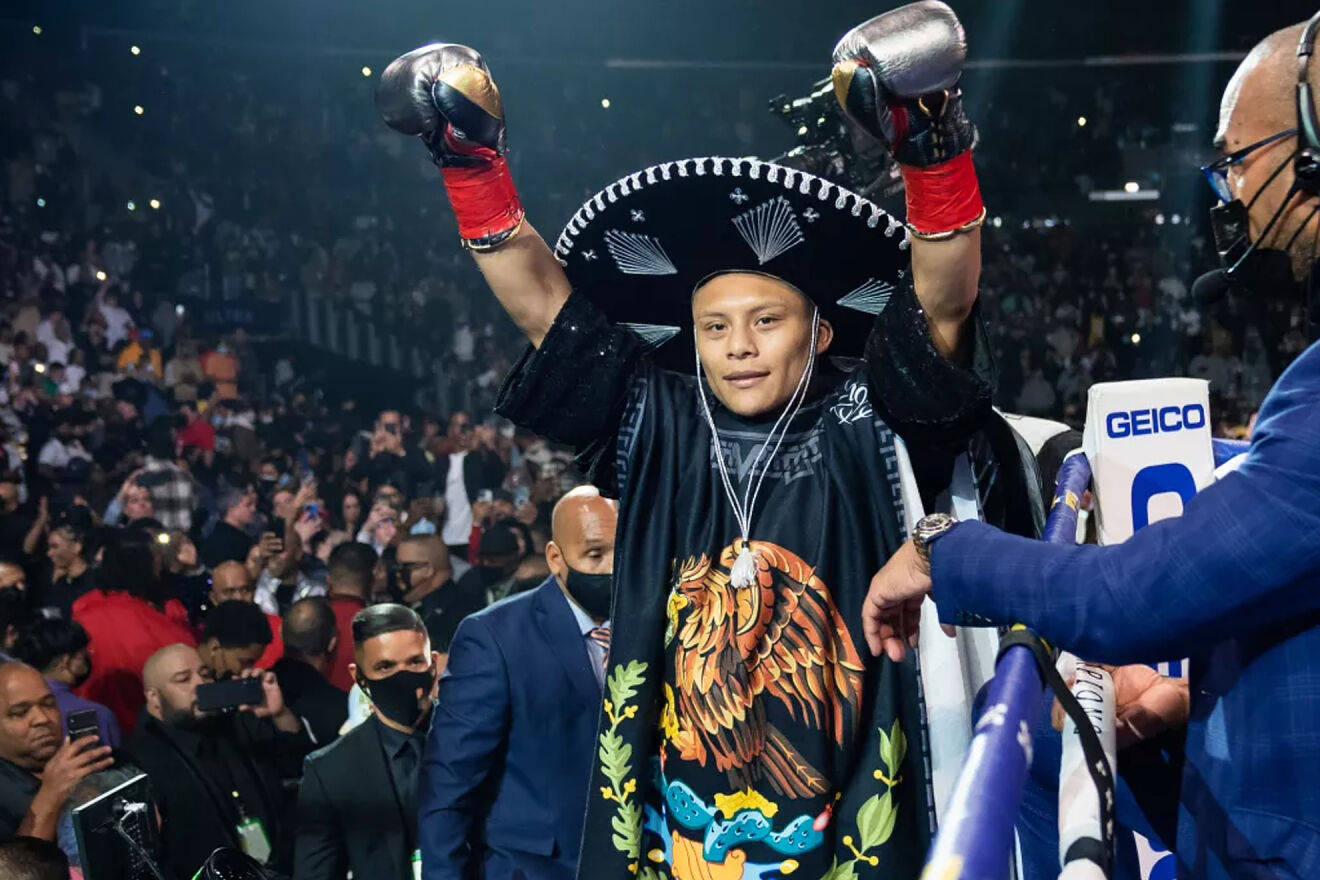 墨西哥选手在拳击比赛中取得胜利