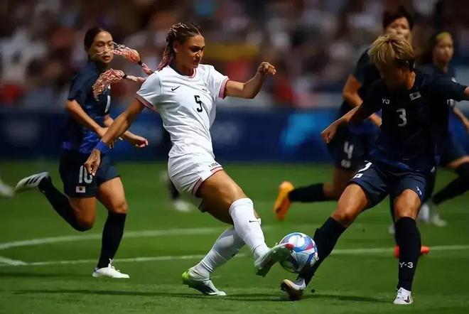 开云体育官方网站-加拿大女足联赛热度持续攀升，球员实力不俗