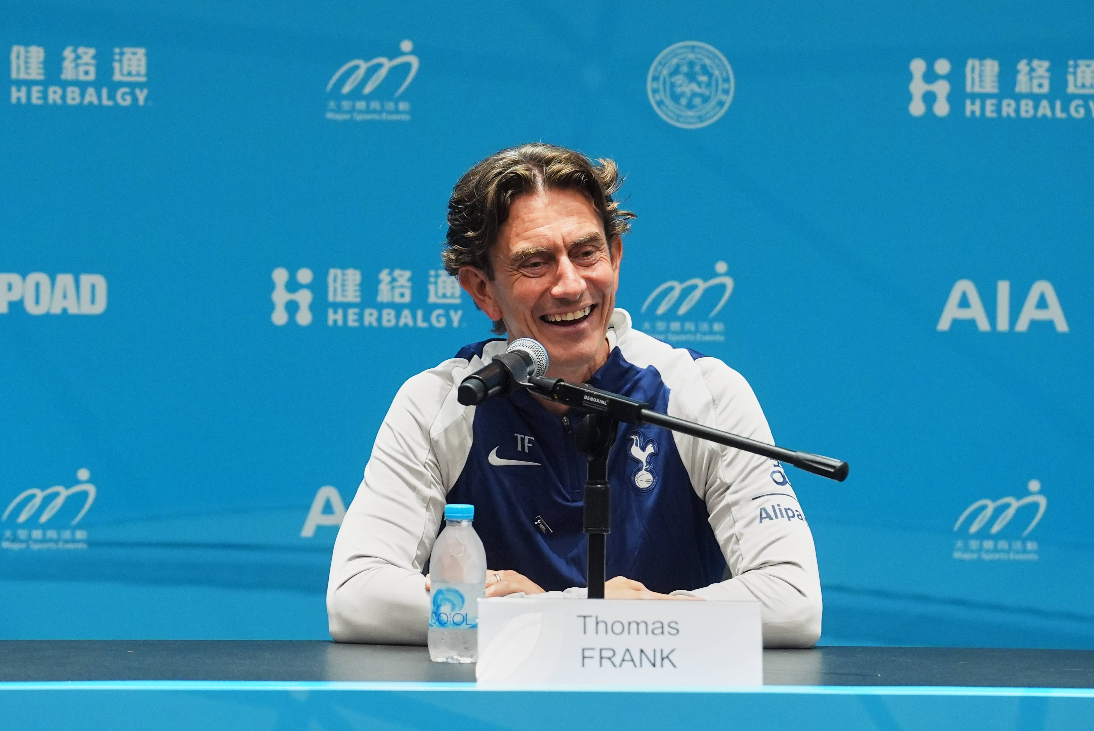 热刺球队备战年度欧洲盛事,雄心壮志备赛 热刺球队备战年度欧洲盛事,雄心壮志备赛