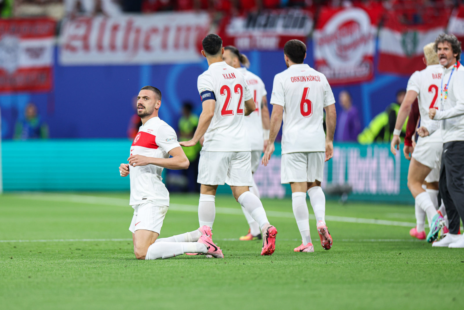 英格兰队取胜委内瑞拉,备受关注的比赛成功举办 英格兰队取胜委内瑞拉,备受关注的比赛成功举办