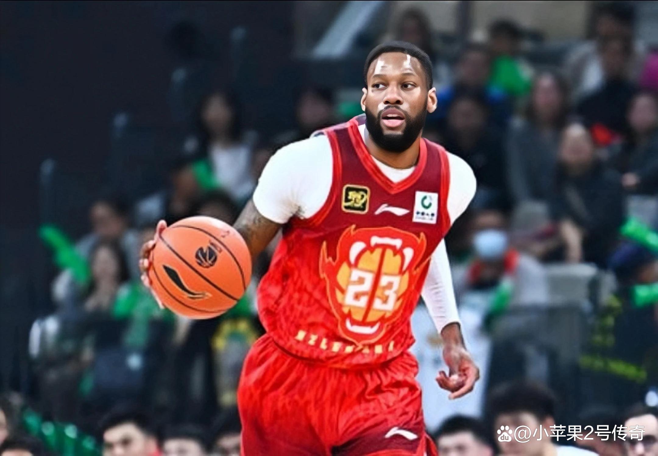 深圳球队实力强劲，稳坐榜首位置的简单介绍