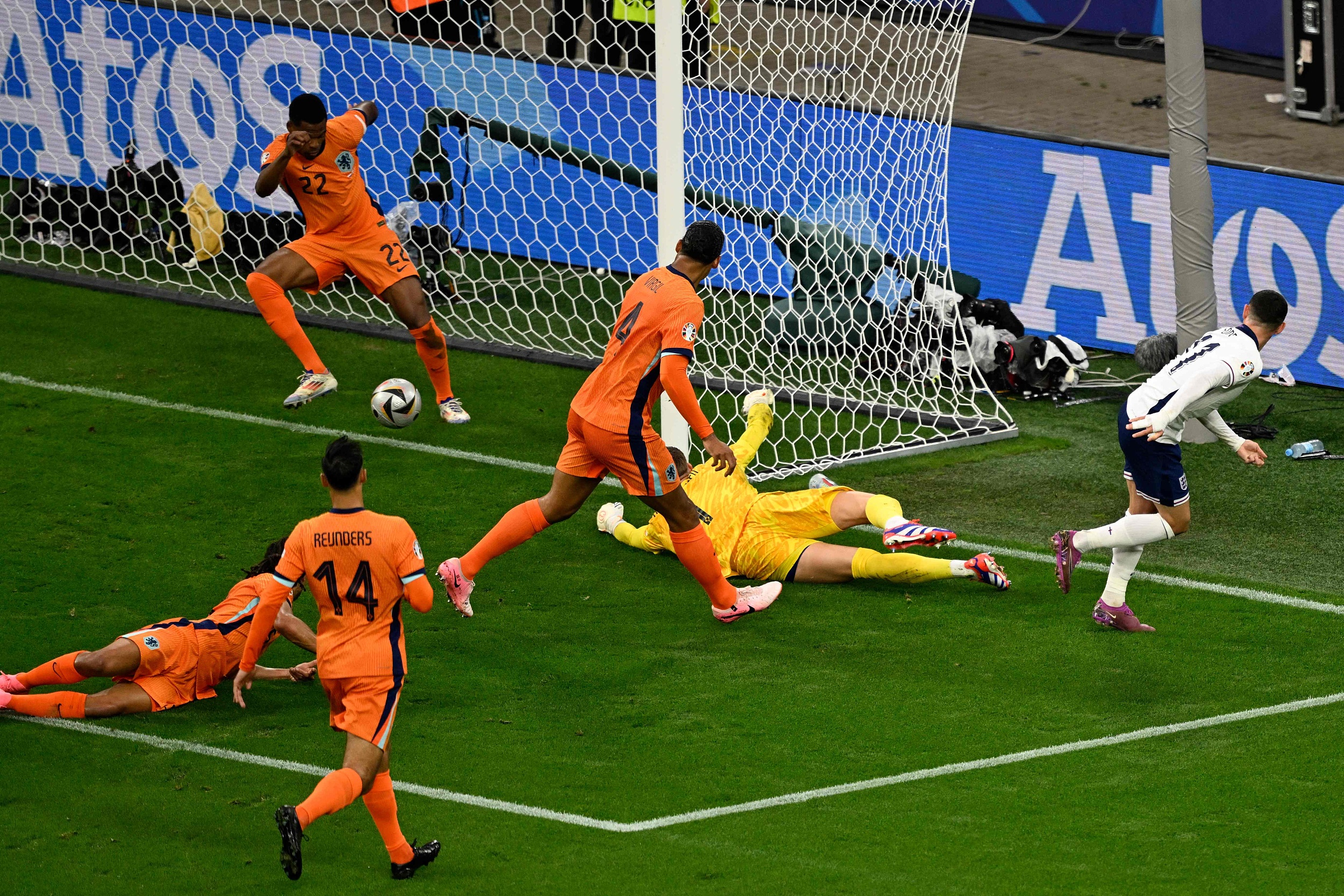 欧洲豪强争取胜利赢得关键比赛