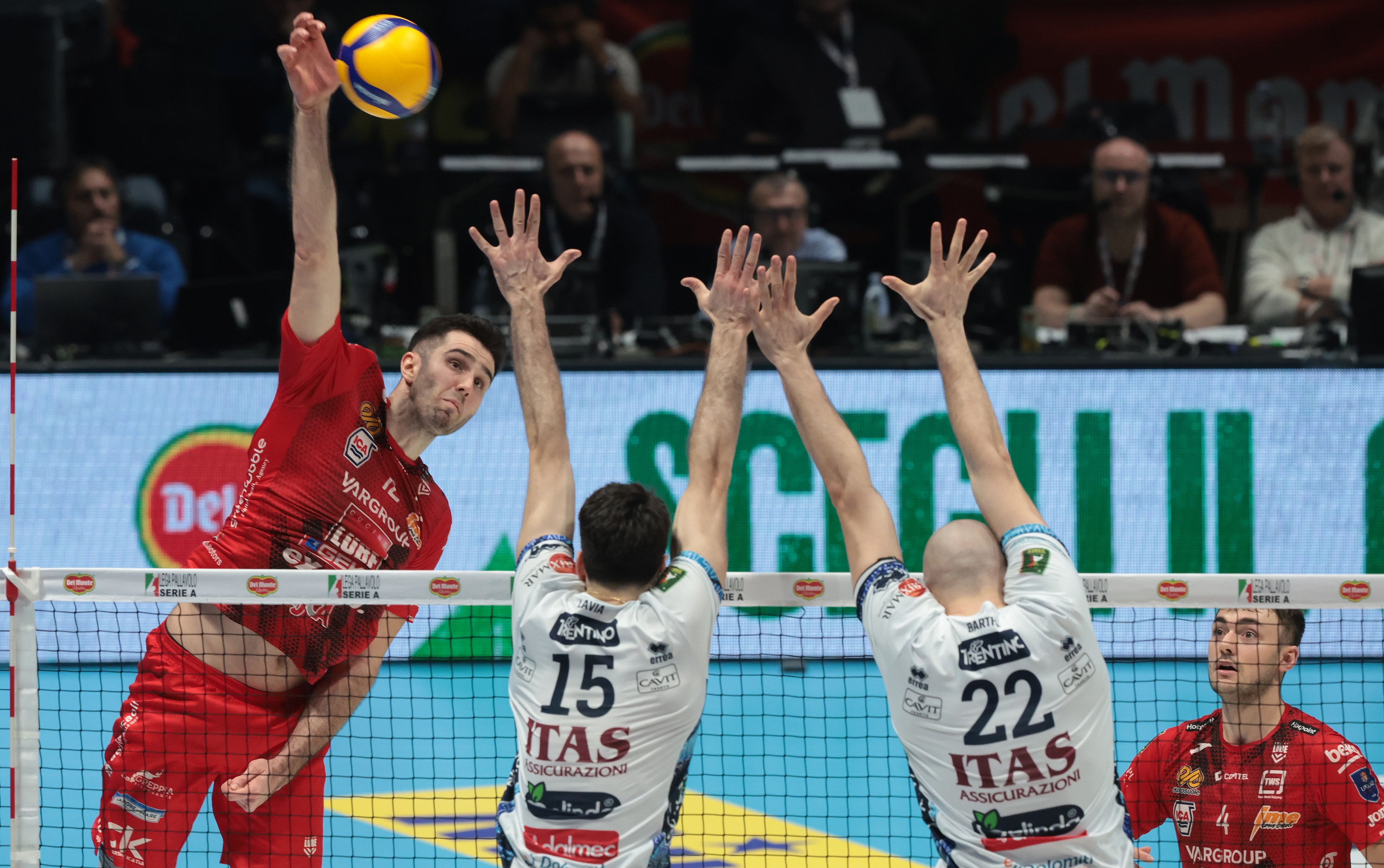 意大利队横扫,成功晋级欧洲杯八强的简单介绍 意大利队横扫,成功晋级欧洲杯八强的简单介绍