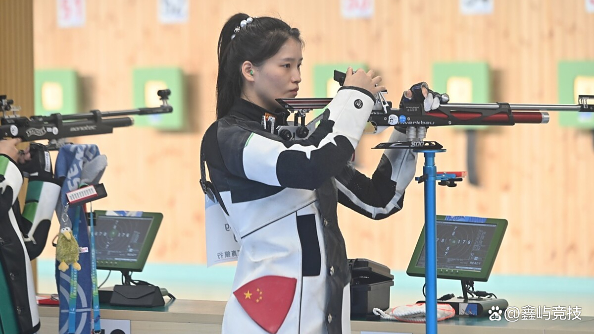 包含射击项目比拼激烈,选手获得铜牌的词条 包含射击项目比拼激烈,选手获得铜牌的词条