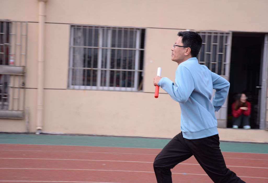 西班牙击剑选手奋勇争先,在比赛中崭露头角的简单介绍 西班牙击剑选手奋勇争先,在比赛中崭露头角的简单介绍