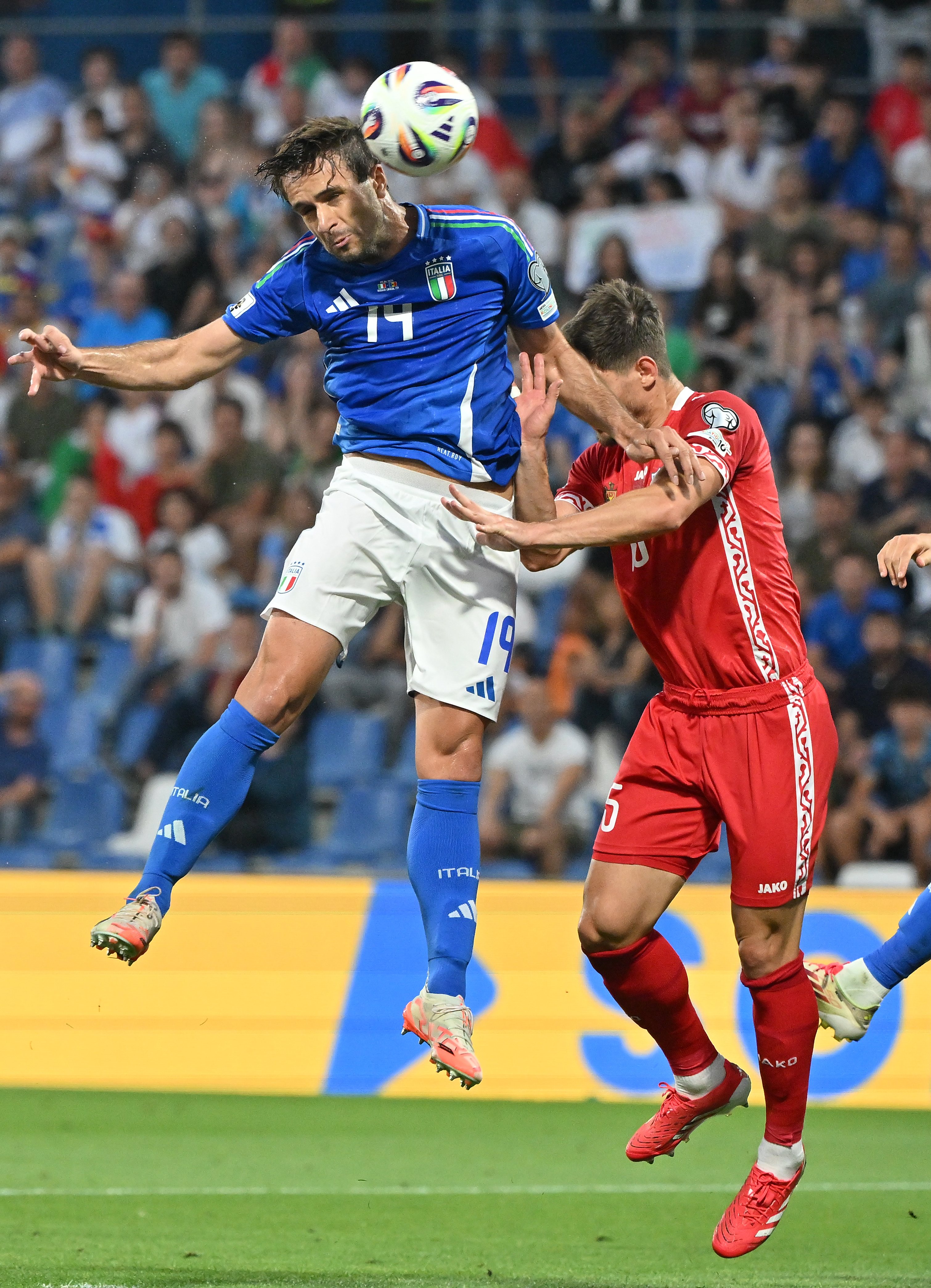 意大利客场大胜，成功晋级欧预赛淘汰赛