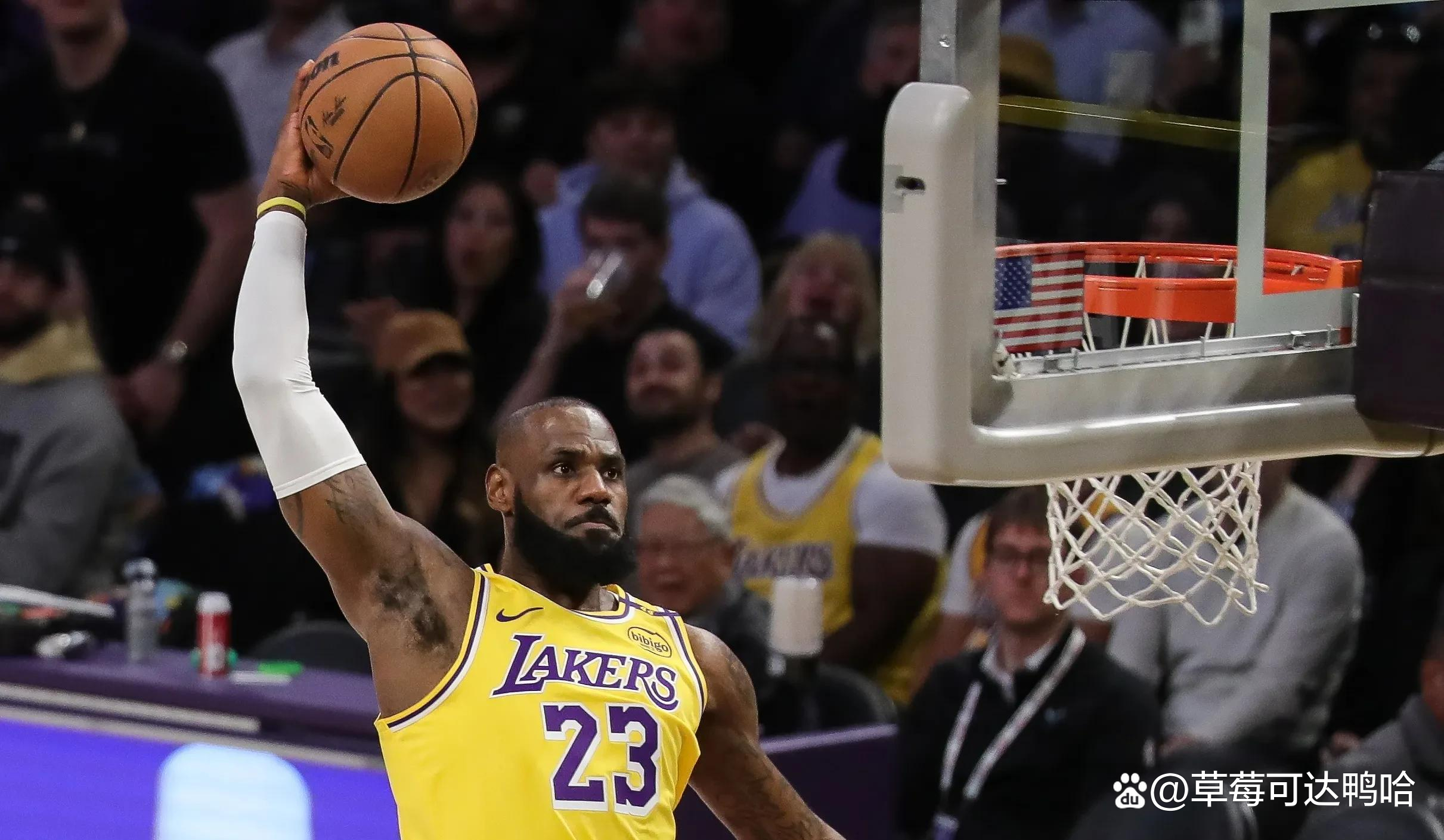 湖人险胜开拓者,稳居西部第四 湖人险胜开拓者,稳居西部第四