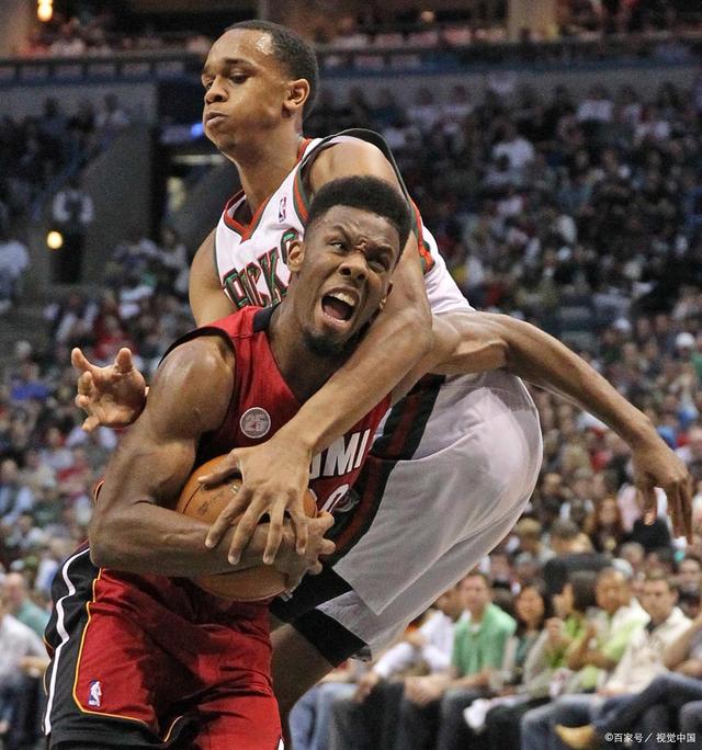 捷克手球队逆转比分，成功晋级半决赛