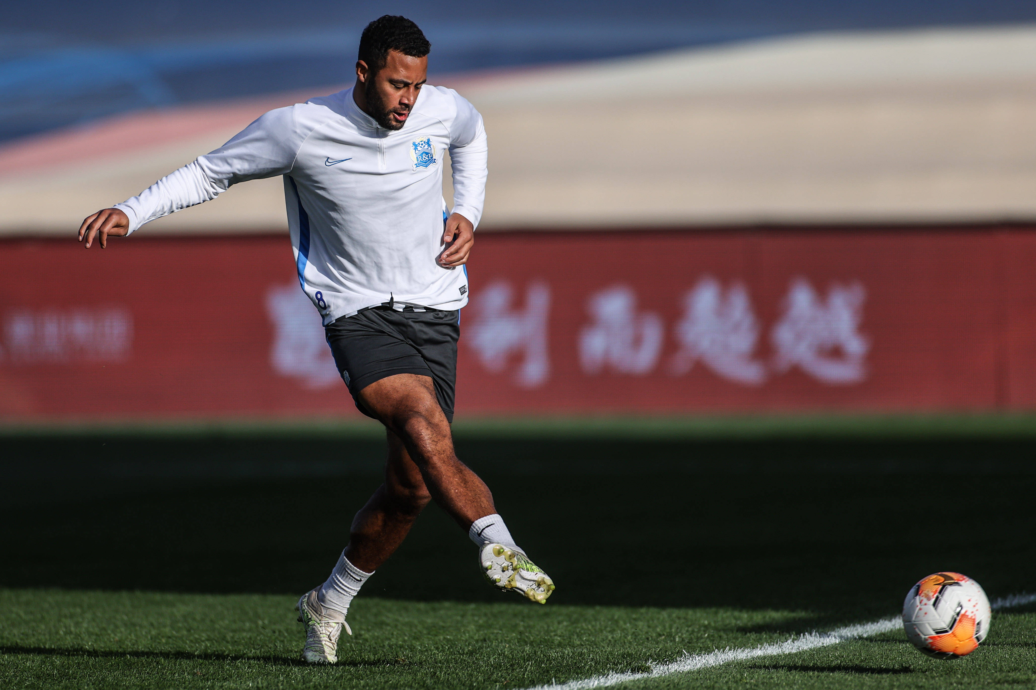 富力客场大胜建业，重回胜利之路！