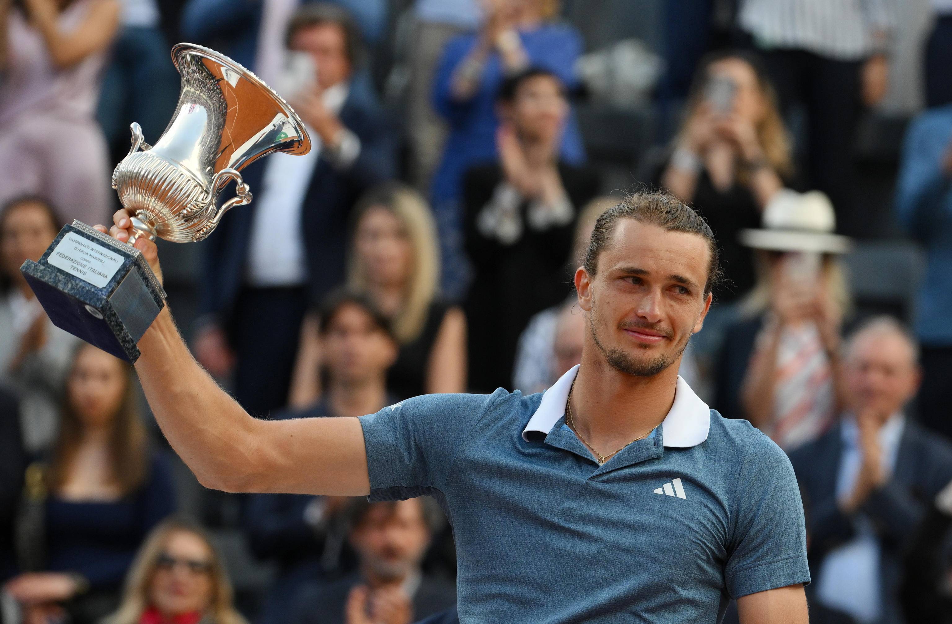 戴维斯杯翻盘美网，兹维列夫刷新纪录的简单介绍