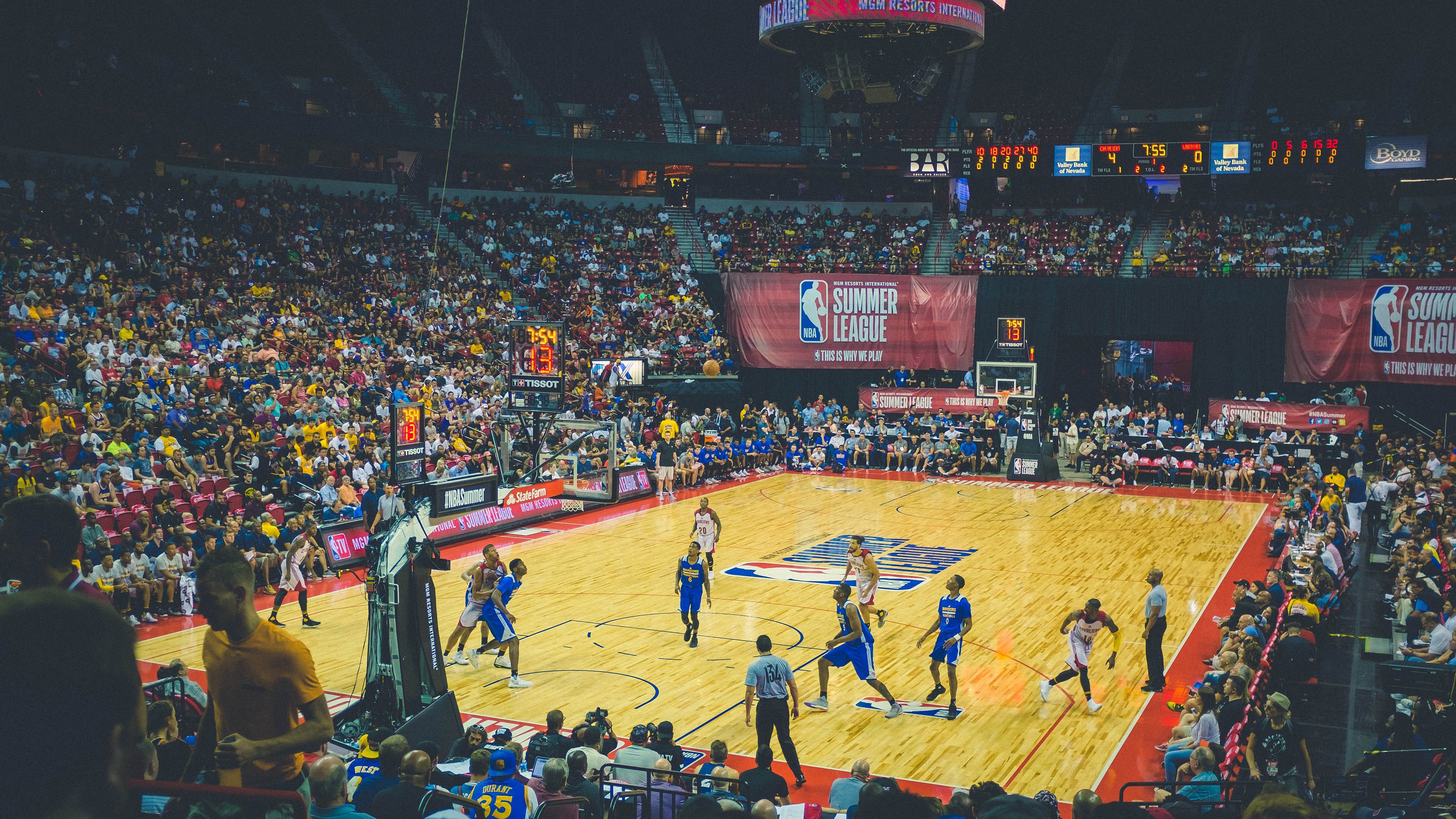 布伦森压哨绝杀！广厦队力克辽宁队定乾坤