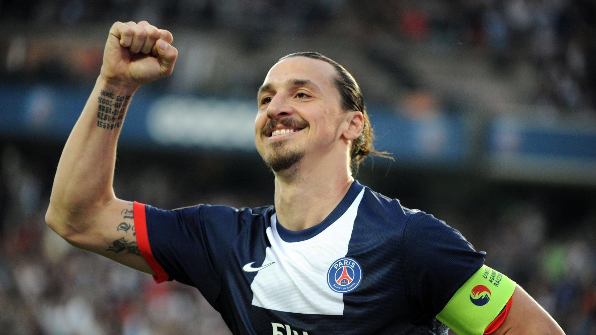 首胜交响曲，皮亚斯特里领衔，迈凯伦上演绝地逆转红牛二队